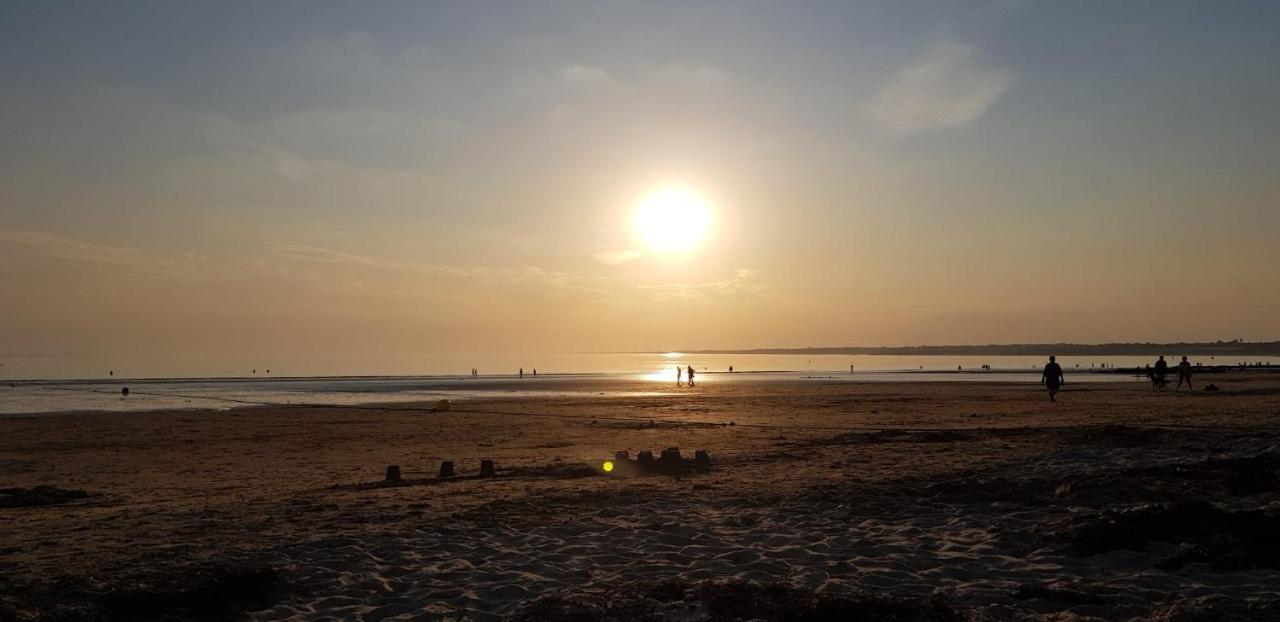 Appartement Larmor Plage, T2 cosy, 4 pers, 3mn plage, parking privé, tout à pied ! Extérieur photo